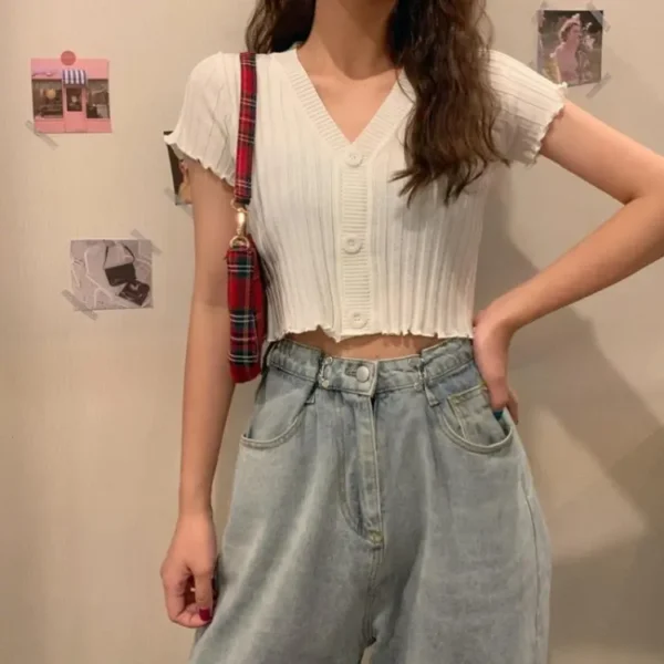 Short Sleeve V-neck Tops Stylish Solid Color Knit Tops for Ladies - Image 3
